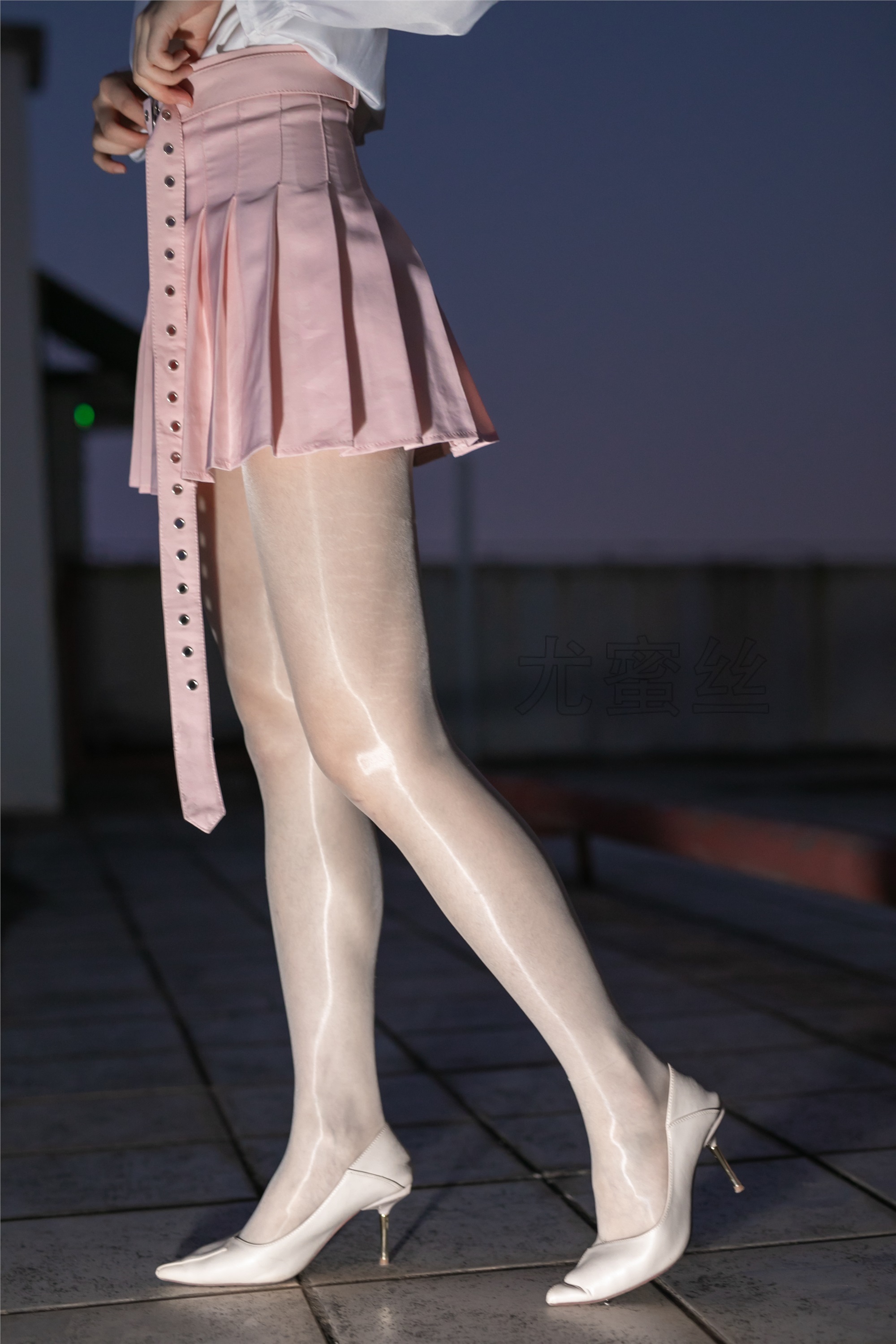 尤蜜丝 穿搭写真 NO.036